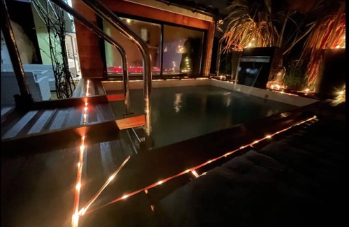 Floirac House | Lovers around a SPA