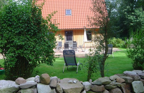 Hunzingen House | Lovingly furnished holiday home to relax