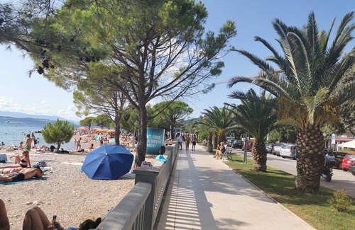 Klanfari Apartment | Lovingly furnished vacation apartment in Croatia with sea view - AP2