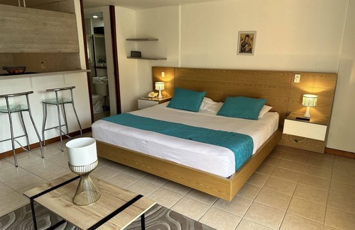Patio Bonito Apartment | Low cost Studio with private balcony