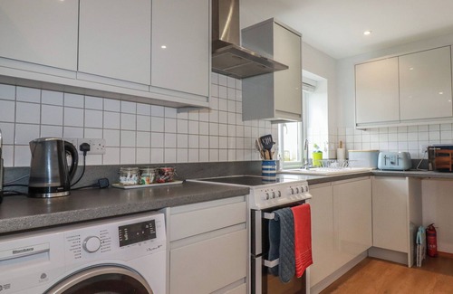 Pendoggett Cottage | LOWENEK, pet friendly, with open fire in Port Isaac