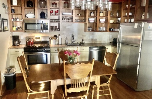 Suttons Bay House | Lower-level home in Suttons Bay. A/C. Walk to water, shops & restaurants.