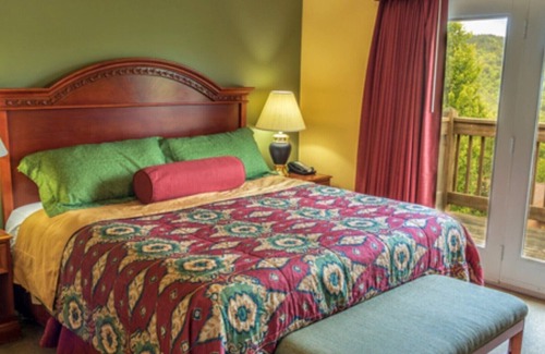 Massanutten Resort | Lower Unit in the Summit Massanutten Resort July 1 to July 8 2022