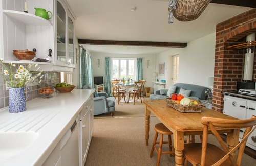 Aymestrey Cottage | LOWER WOODEND COTTAGE, family friendly in Bircher Common