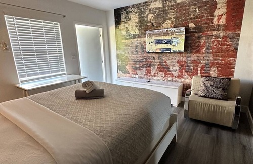 Wynwood Art District Condo | ✨Lower Wyn. Beautiful, chick, swanky in Wynwood