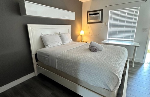 Wynwood Art District Condo | ✨Lower Wyn. Beautiful, chick, swanky in Wynwood