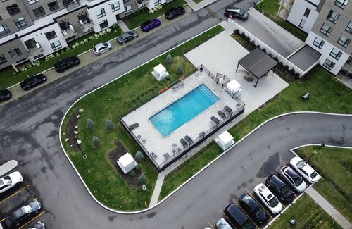 Mascouche Apartment | Lowkey Corner