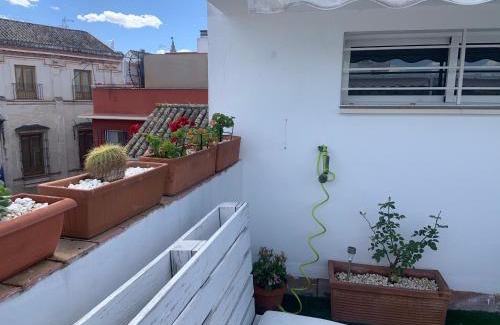 San Bartolome Apartment | LR2 Private Terrace & Parking Right in the city Center