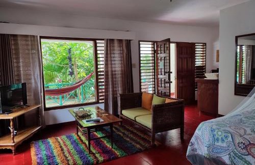 West End Hotel | Ltu Garden