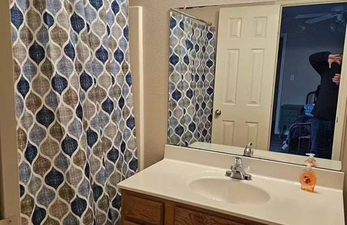 North by Northwest Apartment | Lubbock's Home Away From Home 3BR/3BA/2car