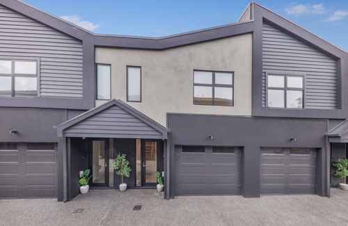 Brighton East House | Luca-2B2B-BrandNew Townhouse In Brighton East