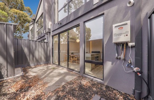 Brighton East House | Luca-2B2B-BrandNew Townhouse In Brighton East