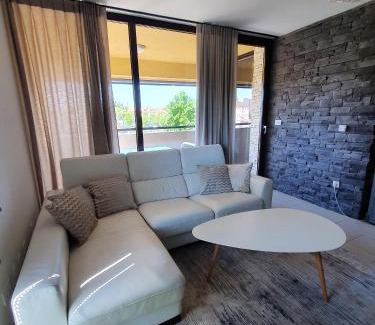 City Center Apartment | Lucia Exclusive with parking in the garage