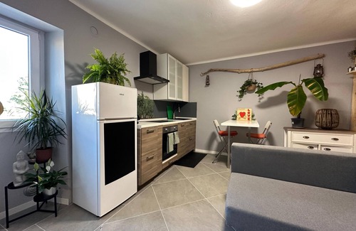 Cissano House | Lucia's Wood House and Wood's Room