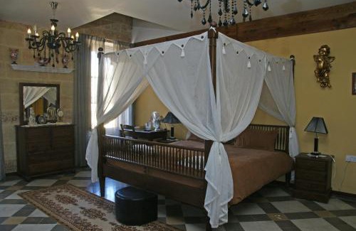 Valletta House | Luciano Valletta Boutique
