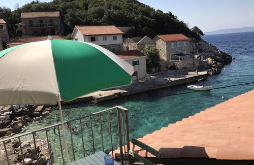 Cove Tri Zala (Zrnovo) House | Lucica on Lastovo Beachfront House #2 With A/C & WIFI