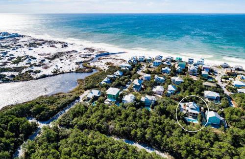 Gulf Trace House | Lucky Dog