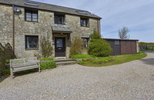 Newton Abbot Cottage | LUDGATE COTTAGE, family friendly, with a garden in Haytor Vale
