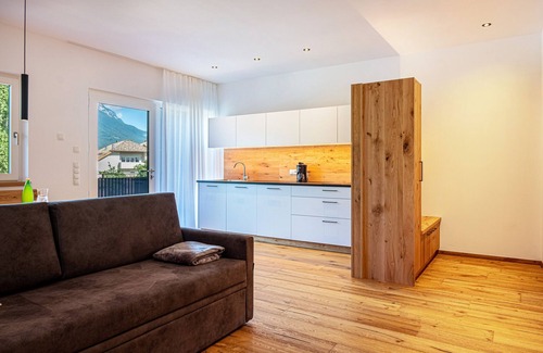 Cornaiano Apartment | 'Luislhof Hof - Apartment Vinum' with Mountain View, Terrace & Wi-Fi