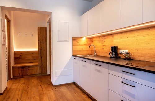 Cornaiano Apartment | 'Luislhof Hof - Apartment Pomum' with Mountain View, Terrace & Wi-Fi