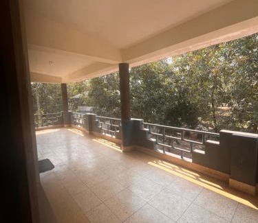 Erezha House | Lulu holiday inn