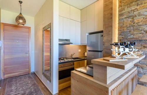 Kfardebian Villa | Lumber`s 3-Bedroom House with Garden in Bakish