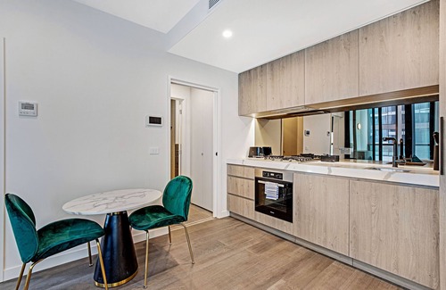 Melbourne Central Business District Apartment | Lumina Suites