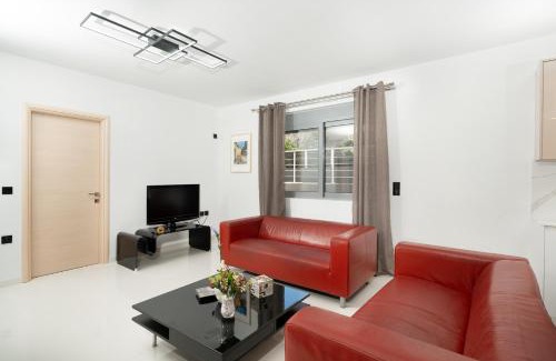 Porto Rafti Apartment | Luna Apartment by A&D Properties