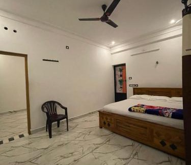 Maraiyur Hotel | LunaBloom Stays