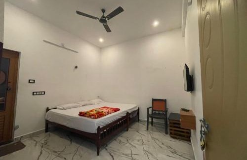 Maraiyur Hotel | LunaBloom Stays