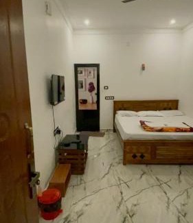 Maraiyur Hotel | LunaBloom Stays