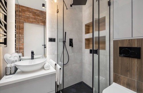 Krowodrza Apartment | Lux Krakow Apartment by Renters Prestige