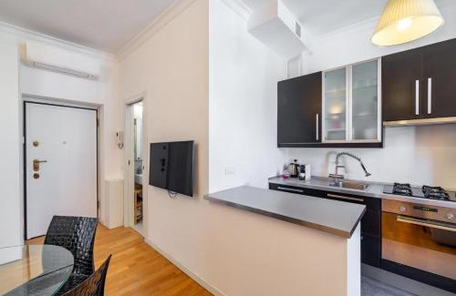 Zona Solari Apartment | Lux Navigli Center Milan
