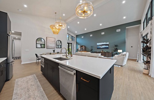 Alta Vista House | Lux Pelican's Perch | Heated Pool + Hot Tub + Gym