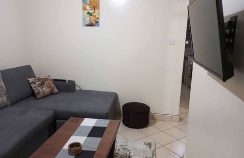 Mbotela Apartment | Lux Suites 1 Bedroom Apartment Attic Place South B