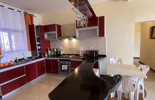 Shanzu Apartment | Lux Suites shanzu Seafront Apartments