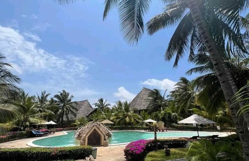 Malindi Apartment | Lux Suites Tembo Court Apartments