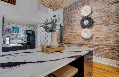 Wilmington Historic District Apartment | Luxe 220, Unit 1 - City View Suite, Managed by BlueStar Real Estate