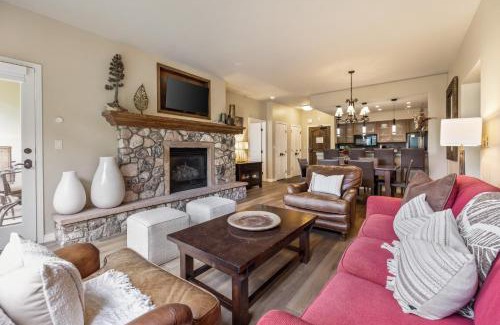 Beaver Creek Apartment | Luxe 2BR Beaver Creek Retreat - Balcony Views & Ski-In & Ski-Out Access