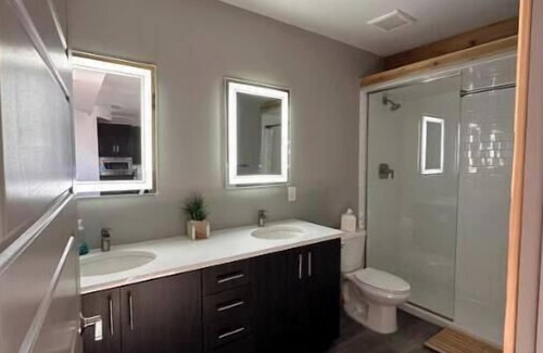 Five Points Apartment | Luxe 2BR condo in Denver's Rino Art District