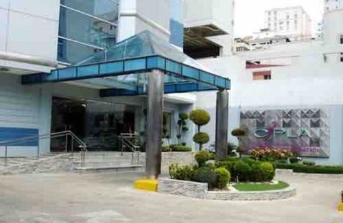 La Julia Apartment | Luxe | Floor 13th |CityView|Pool|Gym|Downtown|WiFi
