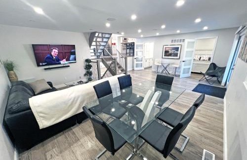 Hamilton Apartment | Luxe Home Near Limeridge - Sleeps 11 - Pool