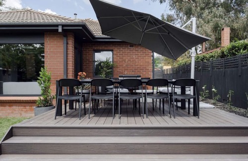 Narrabundah House | Luxe Inner South Home – Designer Comfort & Outdoor Living Near Cafés + Sights