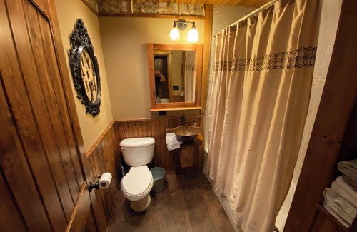 North Creek Cabin | Luxe Logs - your perfect Adirondack Getaway!