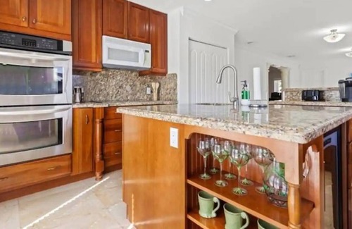 Coral Terrace House | Luxe Modern Private Getaway in the Heart of Miami!