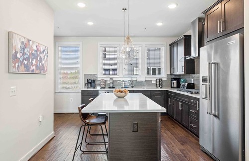 Herndon House | LUXE New Construction | Prime Location | Metro