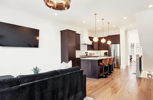 Hitch Village - Fred Wessels Homes House | Luxe New Construction with River View, Pool Table