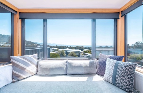 Bicheno Apartment | Luxe PLUS! Incredible Views