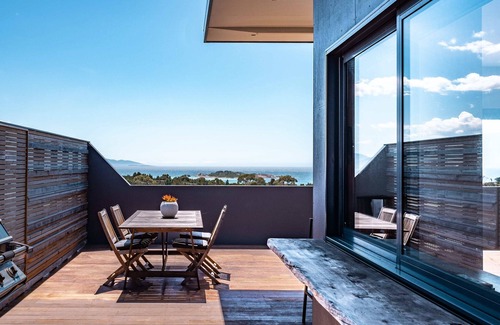 Bicheno Apartment | Luxe PLUS! Incredible Views