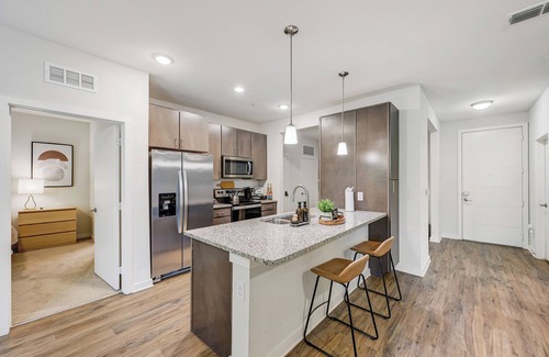 Deerwood Apartment | Luxe Poolside Condo, King Bed, Near Mayo Clinic, St Johns Town Center & Beaches